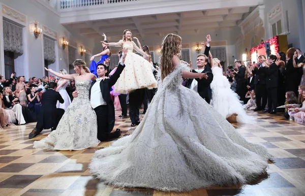 Бал дебютанток Tatler Дочери и внучки самых влиятельных людей России дебютировали на балу Tatler