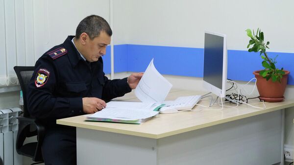 Сотрудники участкового пункта в Перми за работой Сотрудники участкового пункта в Перми за работой
