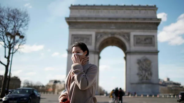 Увидеть Париж и умереть? Европа восприняла вирус на шенгенном уровне