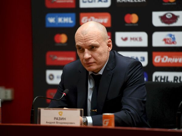 Главный тренер хоккейного клуба Северсталь Андрей Разин Главный тренер хоккейного клуба Северсталь Андрей Разин