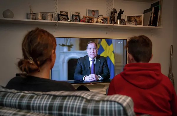 Обращение премьер-министра Швеции Стефана Лёвена к населению в связи с пандемией коронавируса COVID-19 в мире 