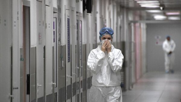 Медицинский работник в больнице Медицинский работник в больнице