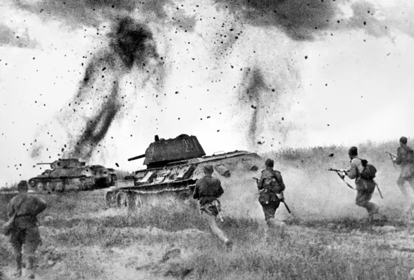 Атака соединений 5 Гвардейской танковой армии в районе Прохоровки