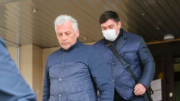 Адвокат Александр Вершинин после избрания меры пресечения в Пресненском суде Москвы Адвокат Александр Вершинин после избрания меры пресечения в Пресненском суде Москвы
