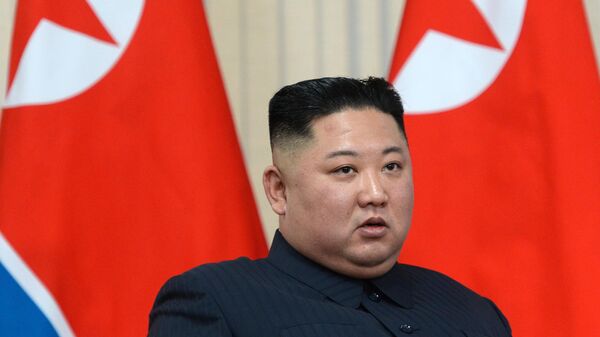 ЦТАК: Ким Чен Ын впервые за месяц появился на публике 