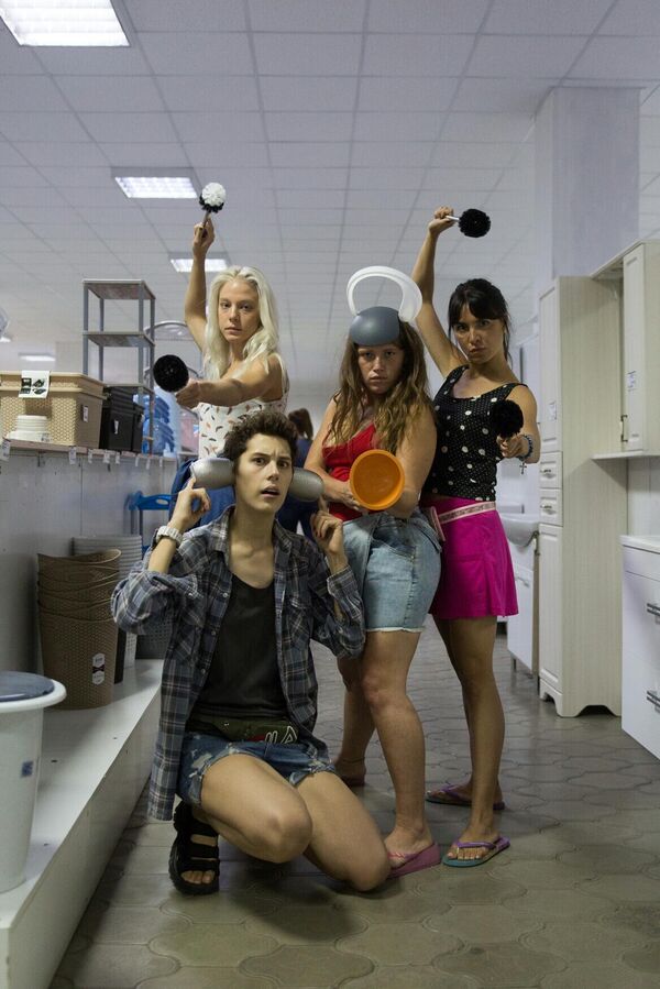Кадр из сериала Чики Кадр из сериала Чики