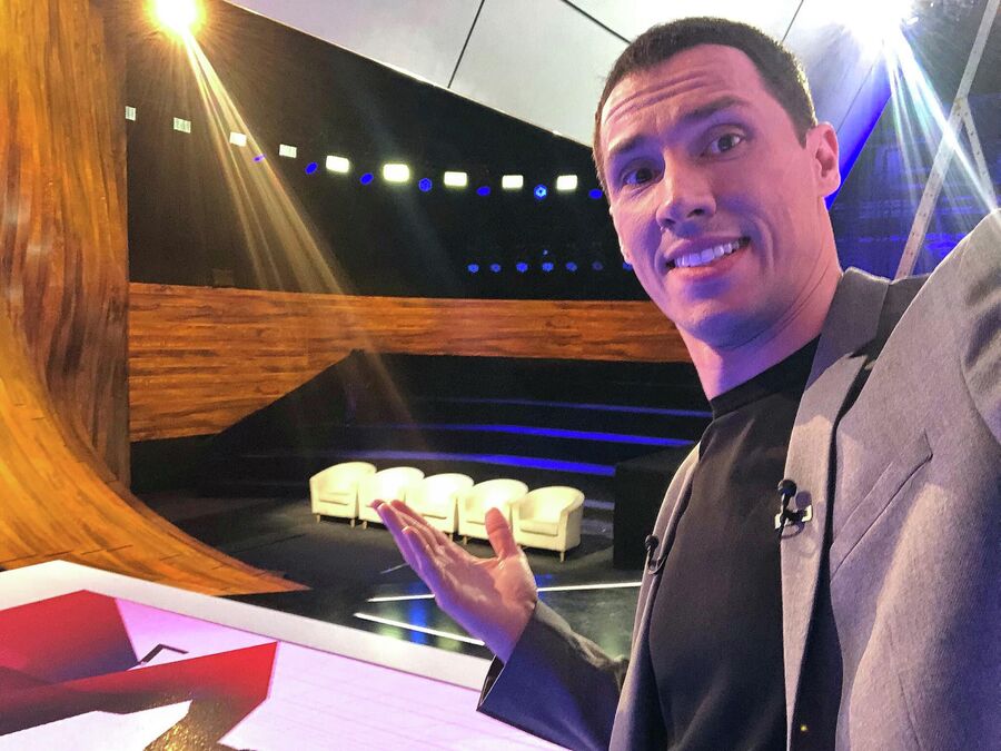 Тимур Еремеев на съемках программы Первого канала На самом деле в период пандемии Тимур Еремеев на съемках программы Первого канала На самом деле в период пандемии