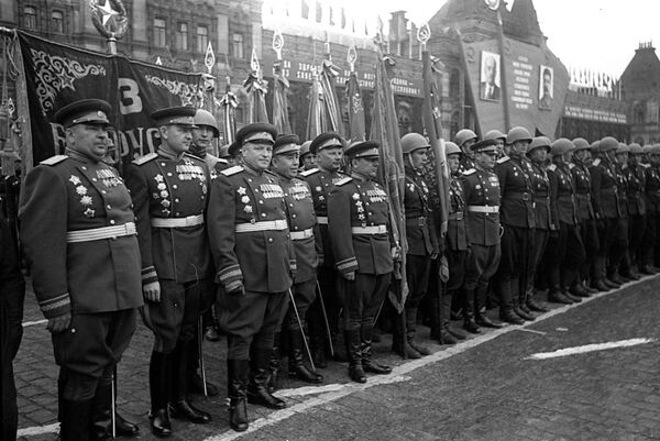 Воины 3 Белорусского фронта на Параде Победы на Красной площади 24 июня 1945 года Воины 3 Белорусского фронта на Параде Победы на Красной площади 24 июня 1945 года
