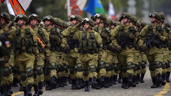 Военнослужащие парадных расчетов на военном параде в ознаменование 75-летия Победы в Великой Отечественной войне 1941-1945 годов Военнослужащие парадных расчетов на военном параде в ознаменование 75-летия Победы в Великой Отечественной войне 1941-1945 годов