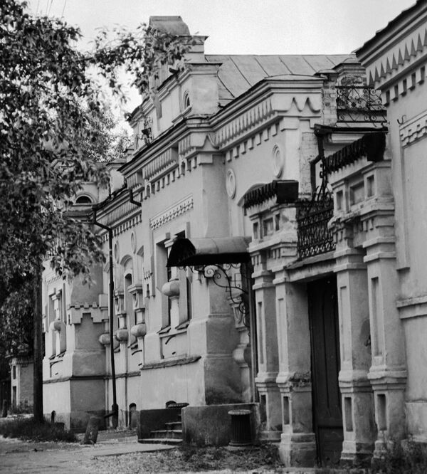 Дом инженера Ипатьева, в котором провела последние дни семья императора Николая II Романова Дом инженера Ипатьева, в котором провела последние дни семья императора Николая II Романова