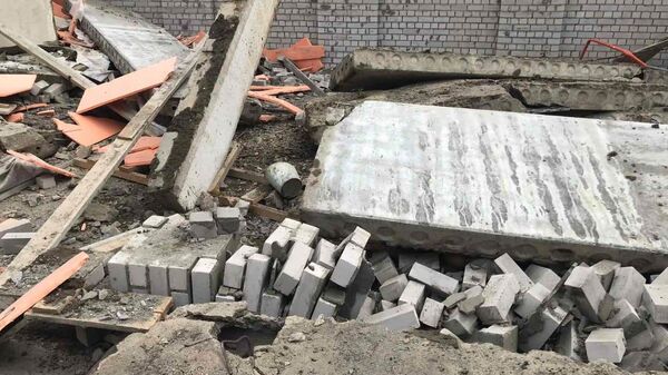 Последствия обрушения в ходе строительных работ в городе Зуевка Кировской области Последствия обрушения в ходе строительных работ в городе Зуевка Кировской области
