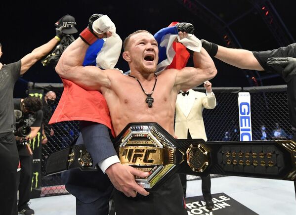 Российский боец MMA Петр Ян Российский боец MMA Петр Ян