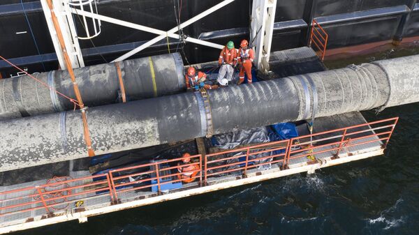 Надводная сварка захлестного стыка морской части газопровода Северный поток — 2 Надводная сварка захлестного стыка морской части газопровода Северный поток — 2