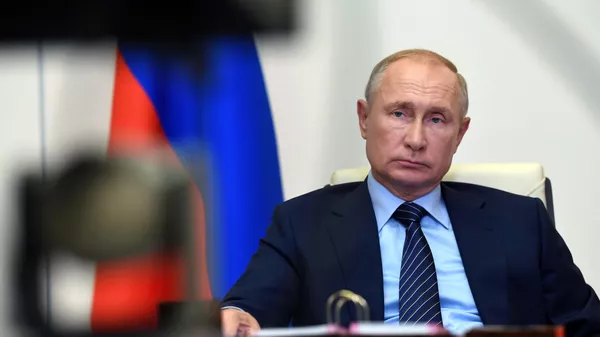 И Волги на месте и прицеп: Опубликованы доходы Путина за 2019 год