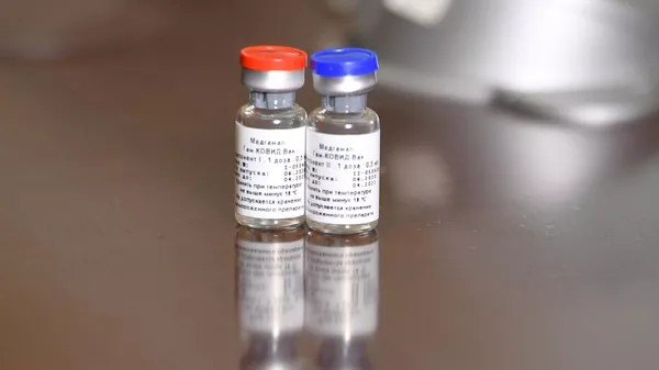 В Центре Гамалеи прокомментировали результаты опроса врачей по вакцине