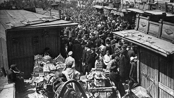 Сухаревский рынок в Москве, 1928 год Сухаревский рынок в Москве, 1928 год