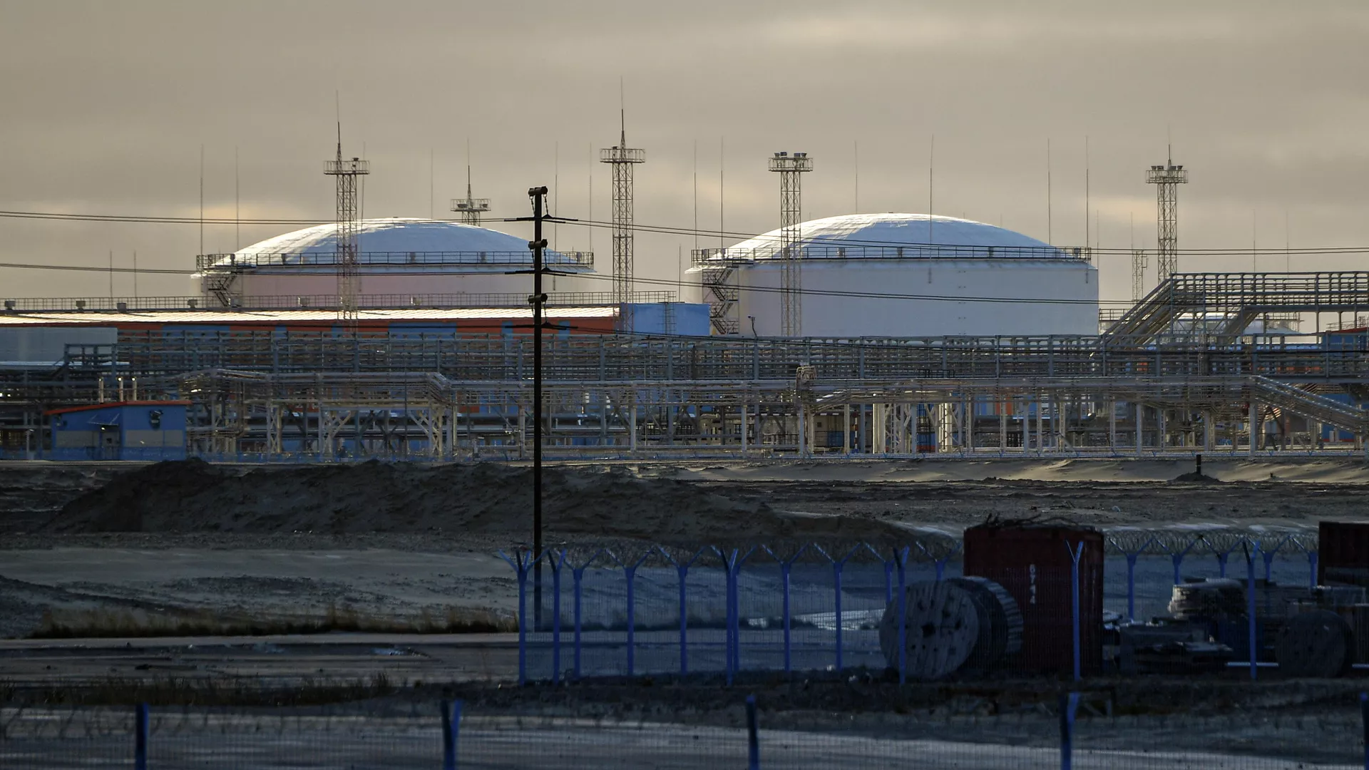 Завод по производству сжиженного природного газа Ямал СПГ в морском порту Саббета - РИА Новости, 1920, 22.03.2021