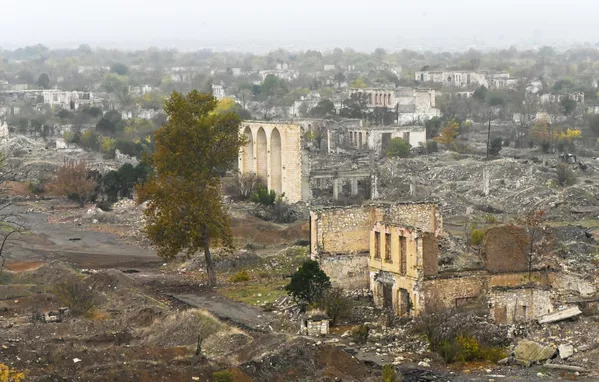 Вид разрушенной части города Агдам