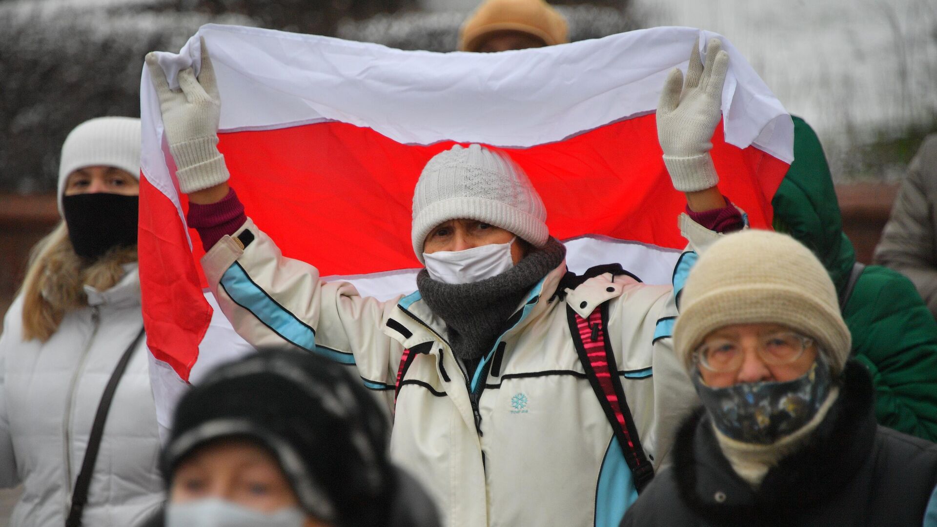 Участники акции протеста пенсионеров Марш мудрости в Минске Участники акции протеста пенсионеров Марш мудрости в Минске - РИА Новости, 1920, 13.02.2021
