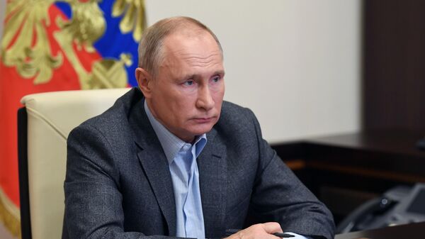 Путин призвал вести деятельность в Арктике с минимизацией рисков