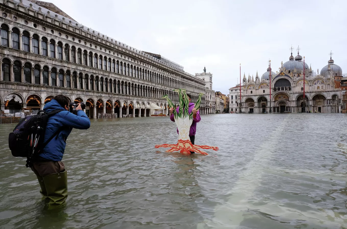 Площадь Сан Марко в Венеции затопило