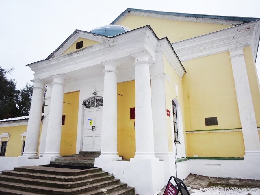 Богоявленский зимний собор в кремле (1827 г.) Богоявленский зимний собор в кремле (1827 г.)