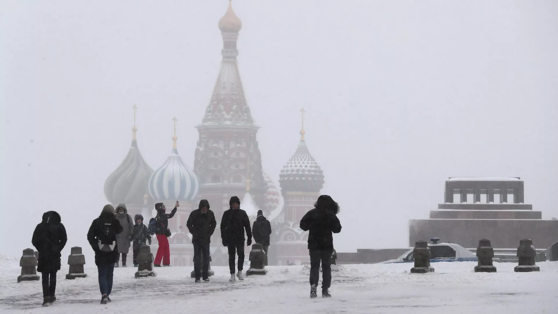 Прохожие на Красной площади в Москве - РИА Новости, 1920, 28.01.2021