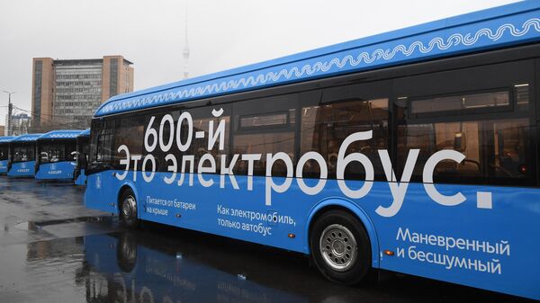Путин рассказал о важности развития электробусов в Москве