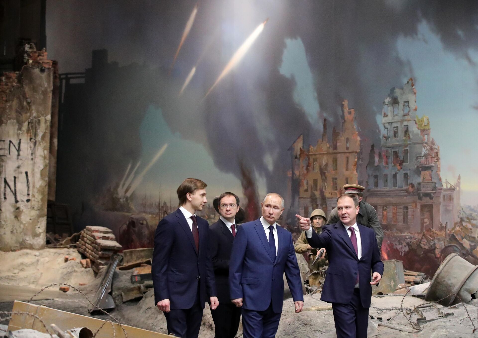Президент РФ В. Путин посетил Музей Победы на Поклонной горе Президент РФ В. Путин посетил Музей Победы на Поклонной горе - РИА Новости, 1920, 27.01.2021
