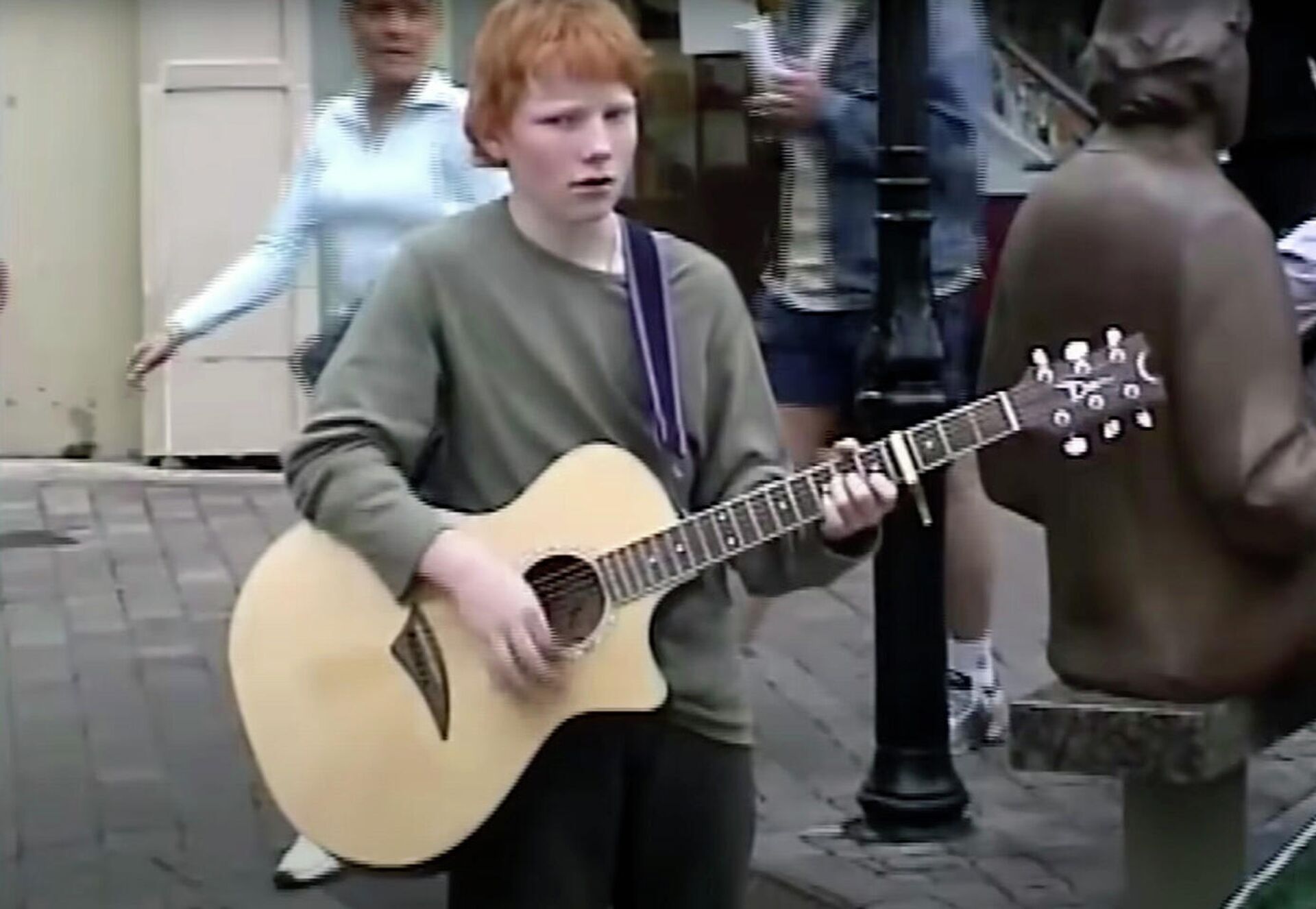 Песни про фотографии. Ed Sheeran as a child. Ed Sheeran childhood photo.