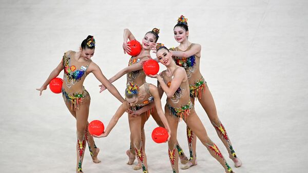Команда Петербурга победила на ЧР по художественной гимнастике