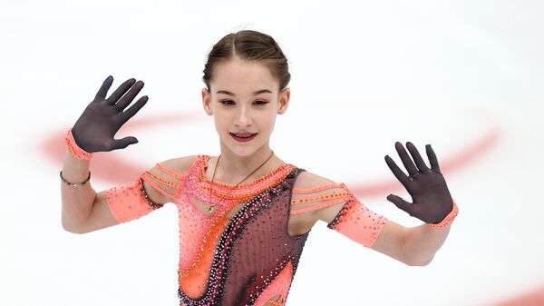 Софья Акатьева выступает с короткой программой в финале Кубка России по фигурному катанию в Москве. Софья Акатьева выступает с короткой программой в финале Кубка России по фигурному катанию в Москве.