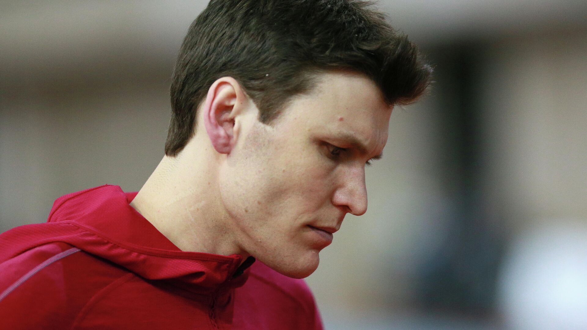 Иван Ухов во время соревнований по прыжкам в высоту среди мужчин на чемпионате России по легкой атлетике в помещении в Москве. Иван Ухов во время соревнований по прыжкам в высоту среди мужчин на чемпионате России по легкой атлетике в помещении в Москве. - РИА Новости, 1920, 07.04.2021