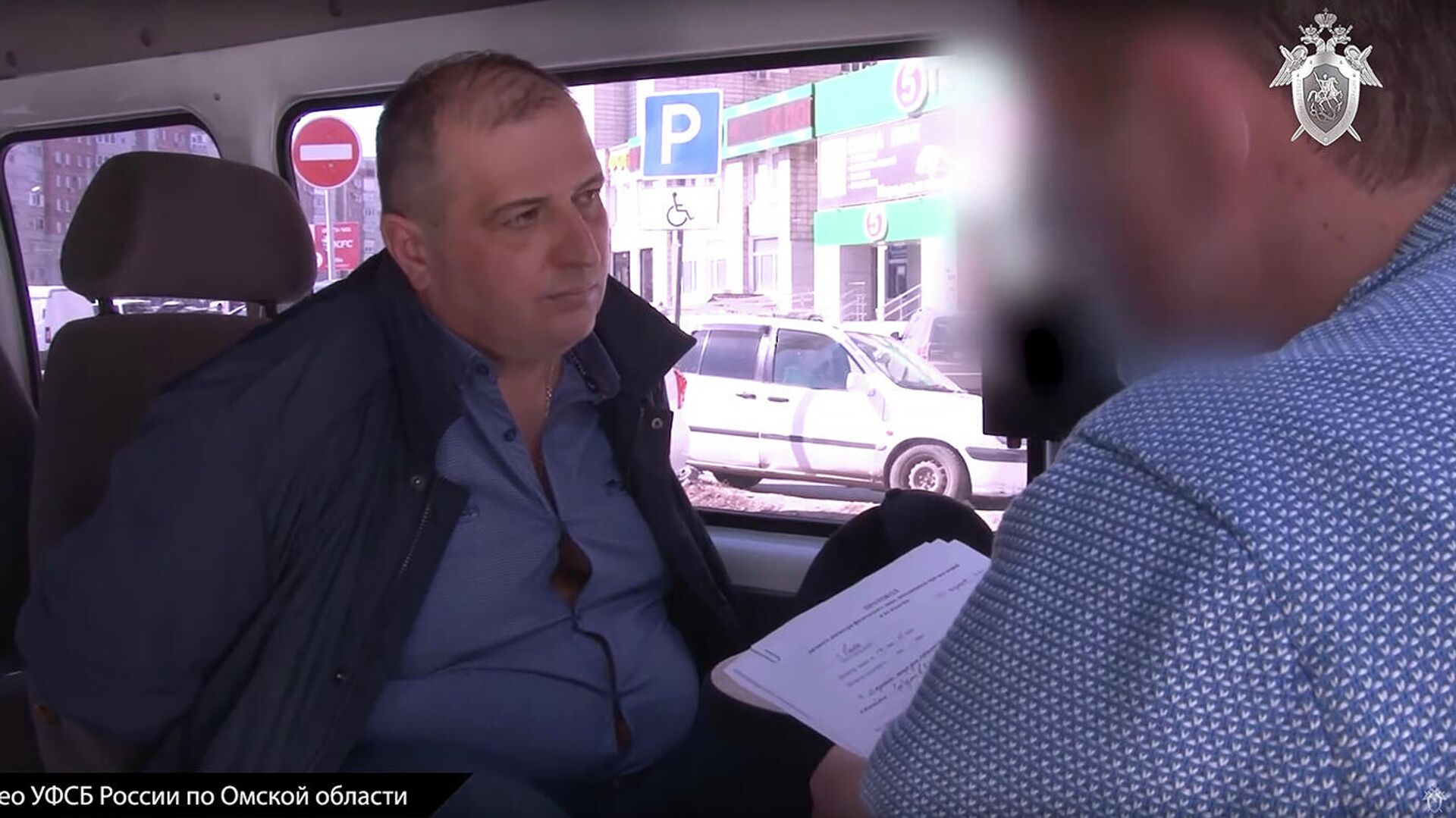 В Сочи подозреваемого в крупной взятке чиновника заключили под стражу