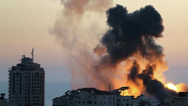 Восемь человек погибли при авиаударе по лагерю беженцев в городе Газа 