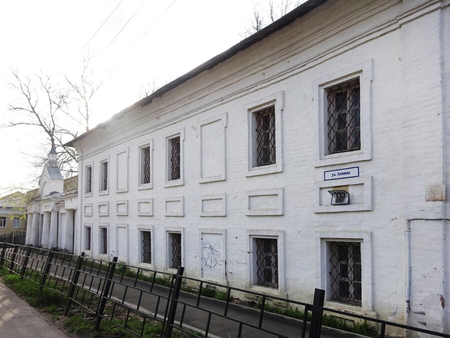 Здание богадельни Аркадиевского монастыря (1783 г.) Здание богадельни Аркадиевского монастыря (1783 г.)