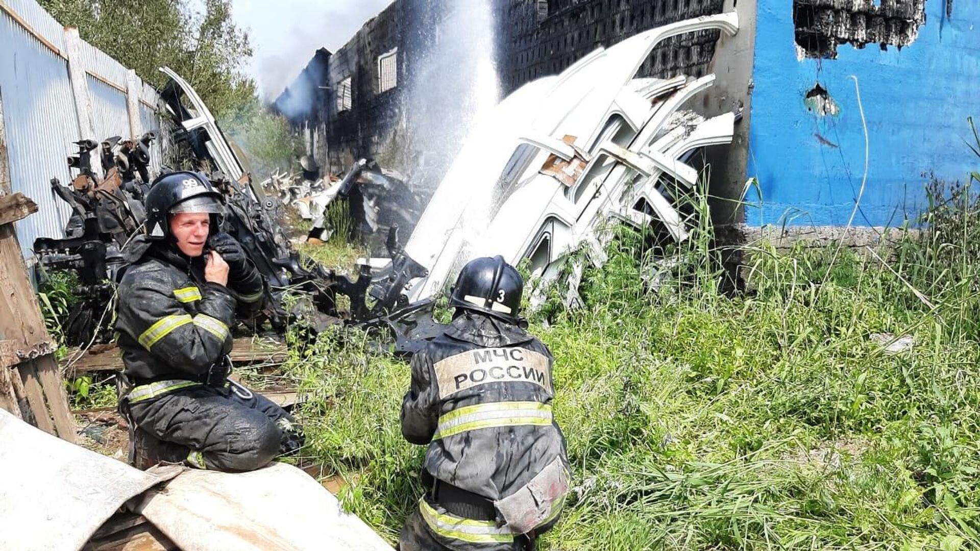 В Волгограде сгорели два автомобиля
