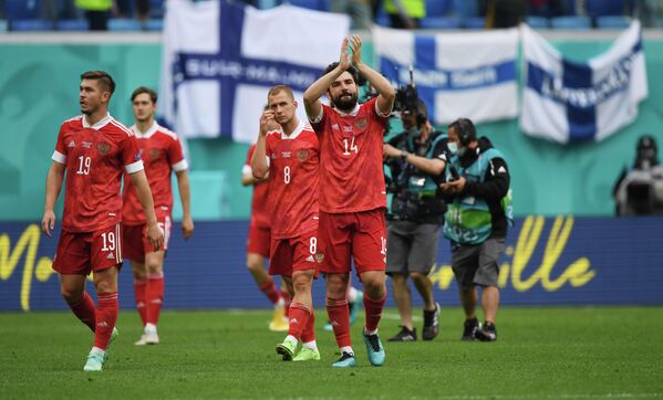 Игроки сборной России после матча с финнами Игроки сборной России после матча с финнами