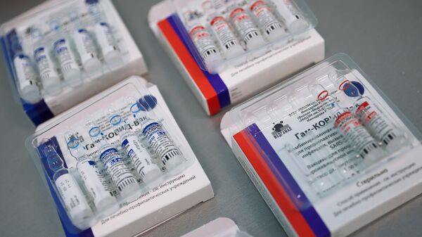 В Челябинске предупредили о мошенниках, "продающих" вакцины от COVID