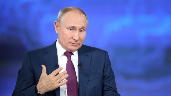 Зюганов призвал чиновников принять меры после прямой линии с Путиным