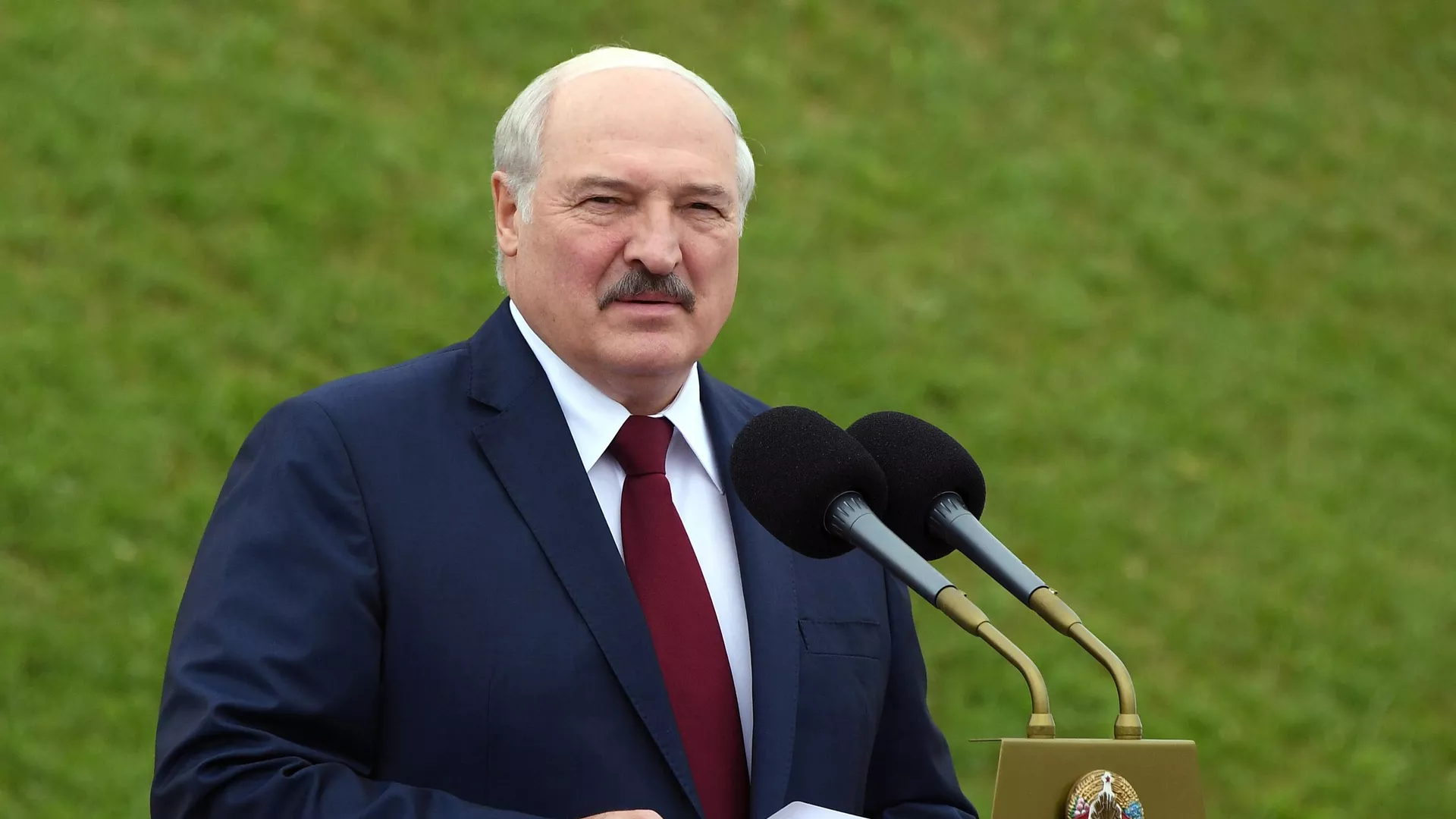 Президент Белоруссии Александр Лукашенко выступает на торжественном митинге, посвященном Дню независимости Белоруссии Президент Белоруссии Александр Лукашенко выступает на торжественном митинге, посвященном Дню независимости Белоруссии - РИА Новости, 1920, 21.07.2021
