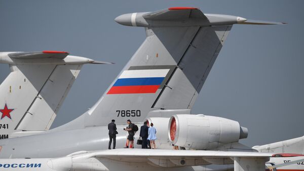 Посетители на Международном авиационно-космическом салоне МАКС-2021 Посетители на Международном авиационно-космическом салоне МАКС-2021