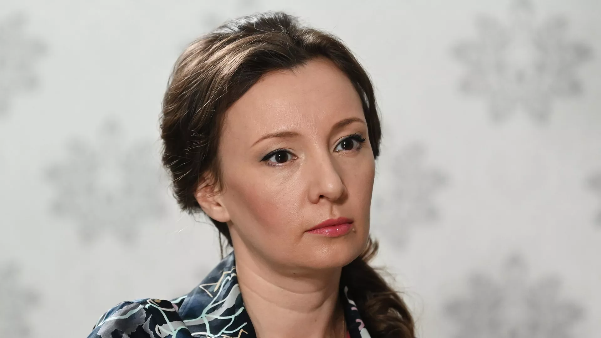 Уполномоченный при президенте Российской Федерации по правам ребенка Анна Кузнецова во время интервью МИА Россия сегодня Уполномоченный при президенте Российской Федерации по правам ребенка Анна Кузнецова во время интервью МИА Россия сегодня - РИА Новости, 1920, 26.07.2021