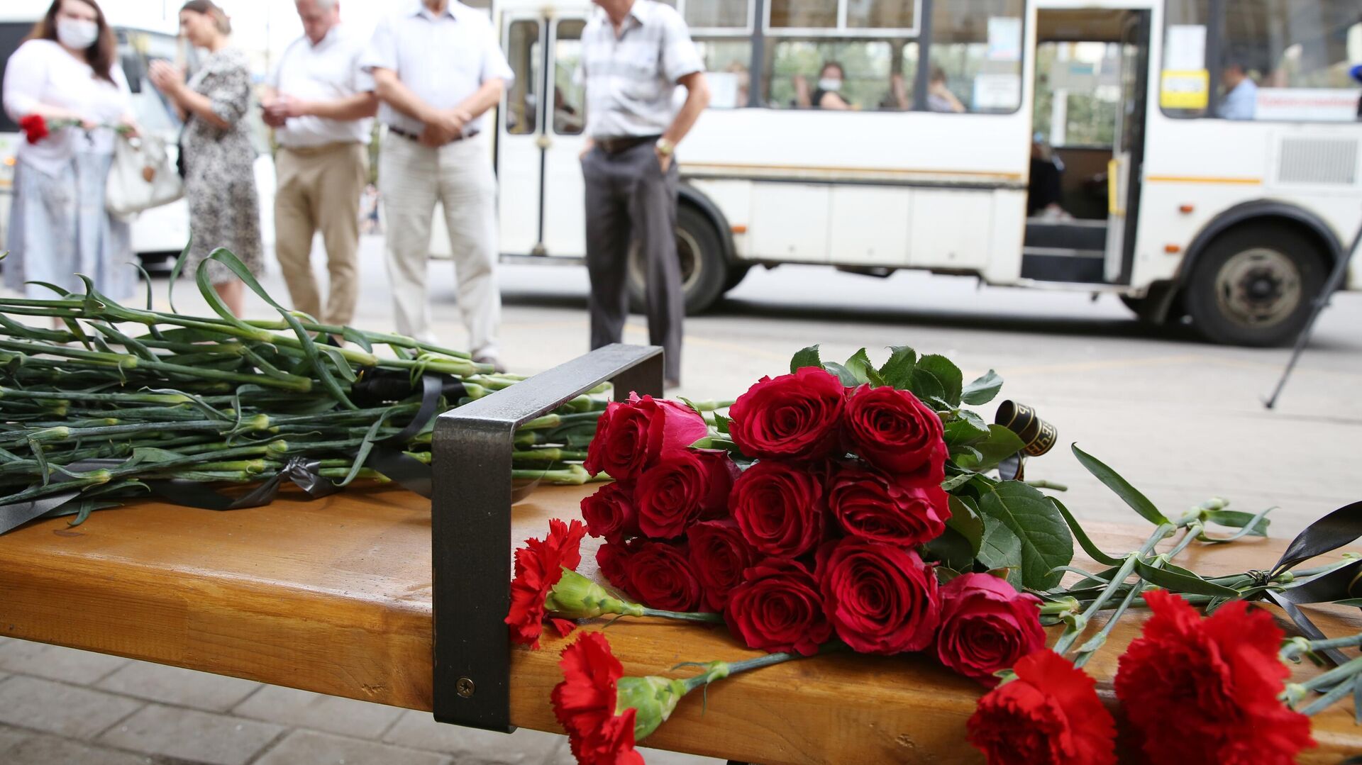 В Воронеже наградили жителей, спасавших людей после взрыва автобуса