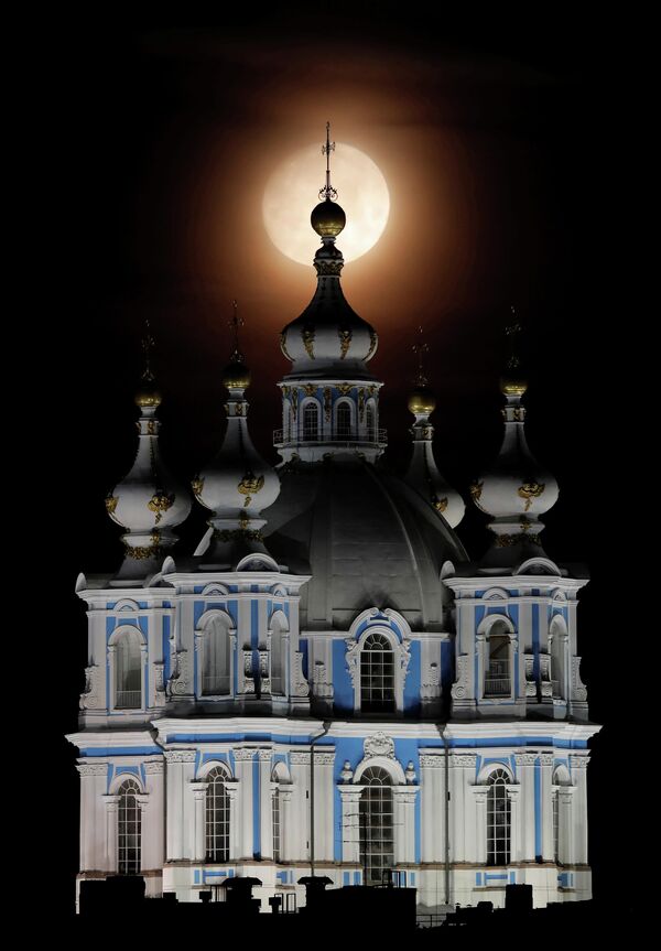 ночное поле с луной. Смотреть фото ночное поле с луной. Смотреть картинку ночное поле с луной. Картинка про ночное поле с луной. Фото ночное поле с луной