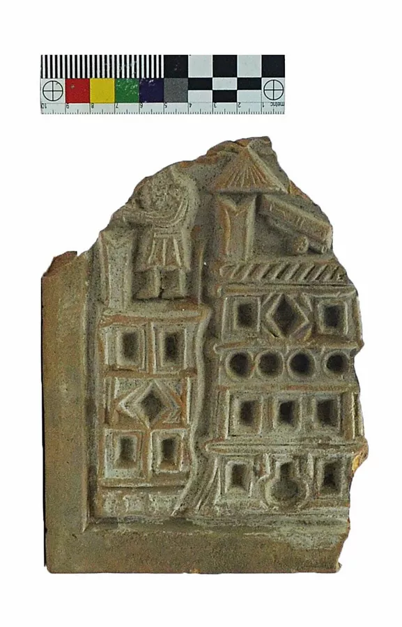 1749473467_0:0:1010:1576_1440x900_80_0_1