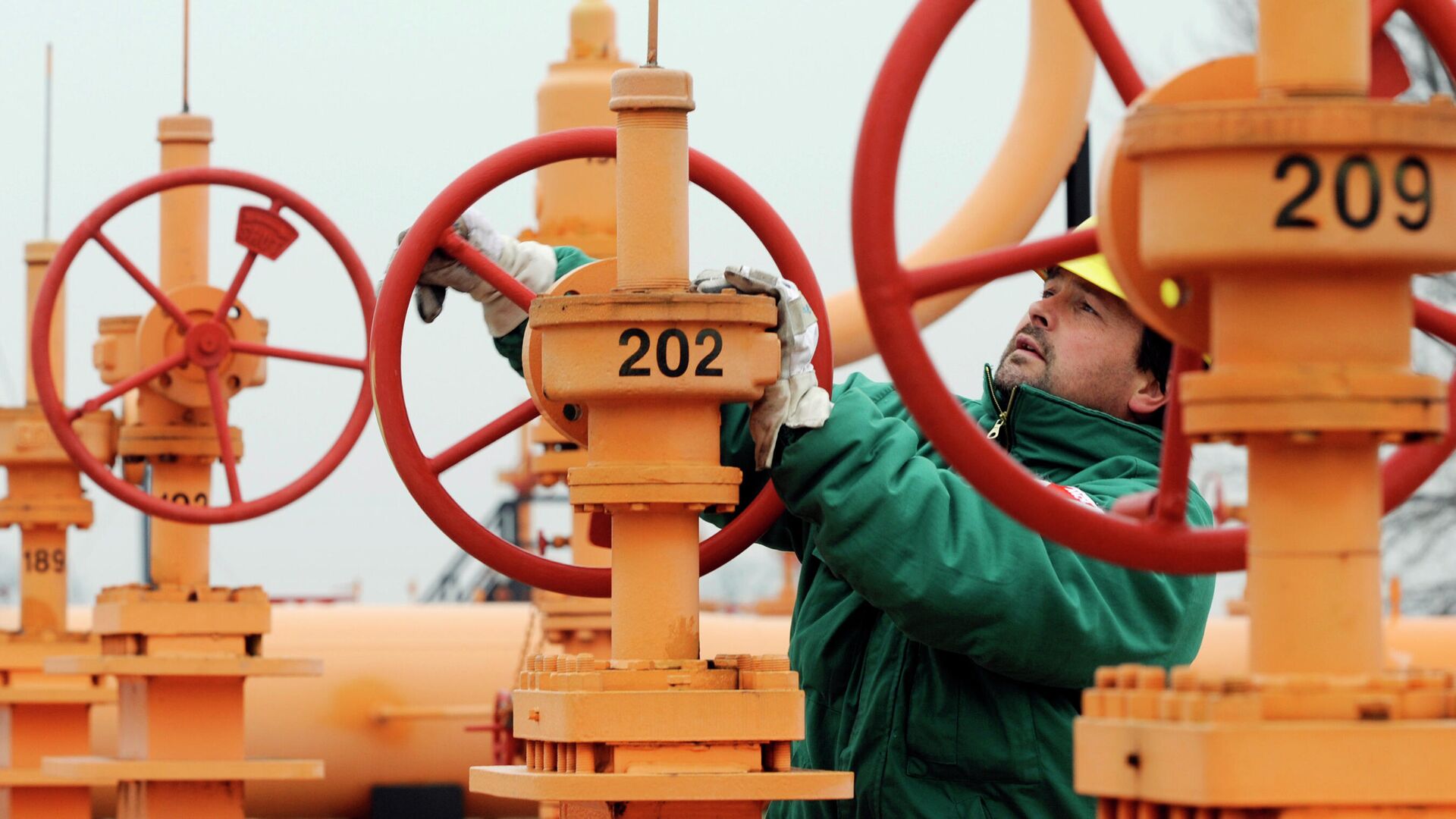 ФАС рекомендовала "Газпрому" увеличить объемы продаж газа на бирже