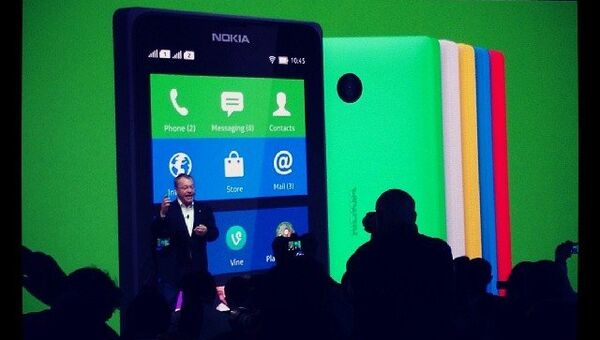 Презентация смартфона Nokia X. Архивное фото Презентация смартфона Nokia X. Архивное фото