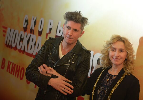 Режиссер Игорь Волошин и актриса Ольга Симонова на премьере фильма Скорый Москва-Россия Режиссер Игорь Волошин и актриса Ольга Симонова на премьере фильма Скорый Москва-Россия