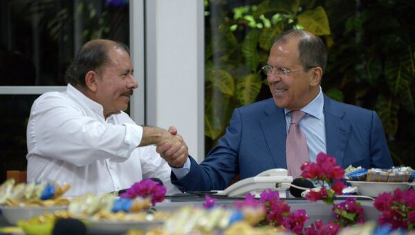 Министр иностранных дел России Сергей Лавров и президент Никарагуа Даниэль Ортега во время встречи в Манагуа Министр иностранных дел России Сергей Лавров и президент Никарагуа Даниэль Ортега во время встречи в Манагуа